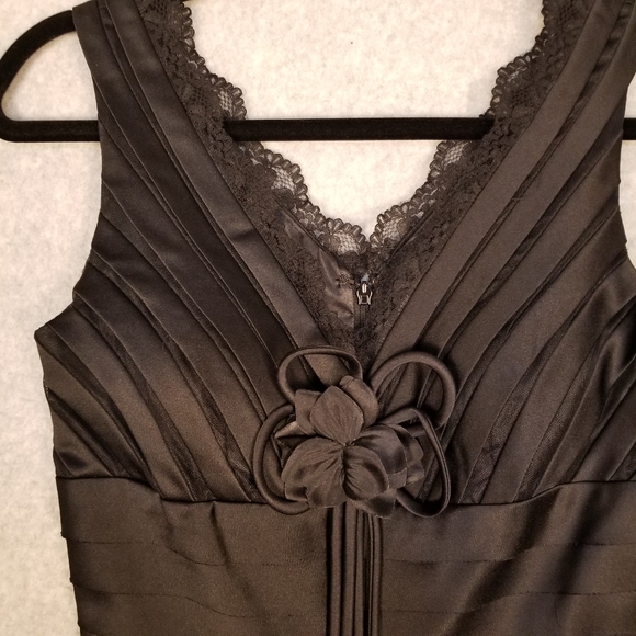 EUC MAY QUEEN Couture U S A Cocktail Dress Size 4 - Picture 3 of 8